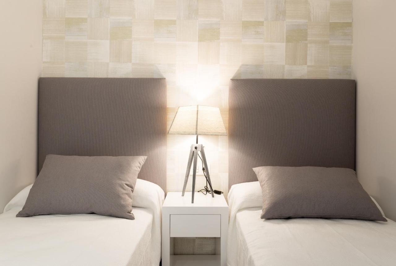 Puerto De Malaga Premium 3 Bedrooms Apartment Dış mekan fotoğraf